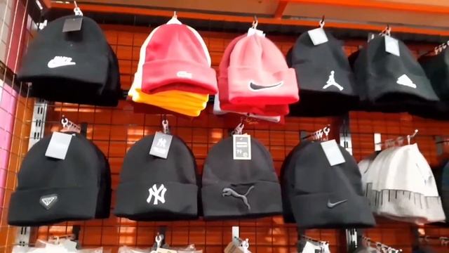 Сток теплая одежда оптом женская, мужская, детская Турция. Поставщик одежды оптом из Турции 04 смотреть онлайн