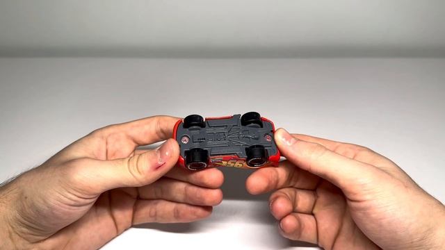 ПОЧТИ УГАДАЛИ! — Обзор Mattel Die-Cast Disney Pixar Cars LGTN McQueen with Rust-