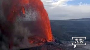 Видео недели: обрушение крыши башни династии Мин в Китае; вулкан на Гавайях; снег в Новосибирске....
