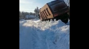 Грузовой эвакуатор снова в работе