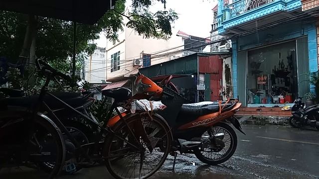 Слышишь Валентина моя дочь переезжает в твою квартир