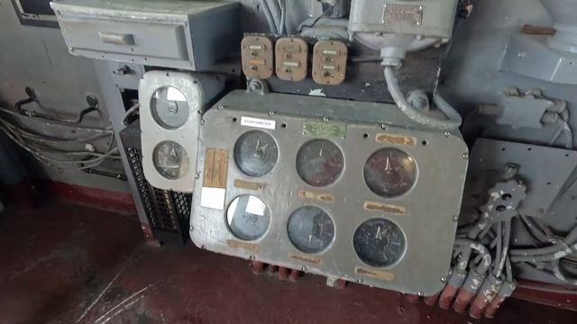 Проникли на Американский авианосец легенду USS Yorktown. Ча смотреть онлайн