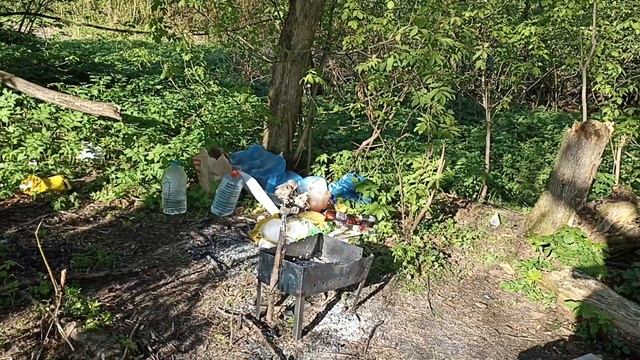 Белый пароход и мусор после любителей жареного мяса н? смотреть онлайн