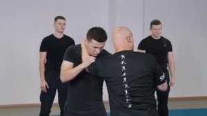 💢Шан ги .удары локтями на опережение