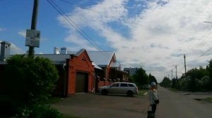 Мы найдём столовую с окрошкой?