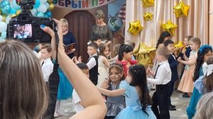 Песня и танец на выпускной в детском саду