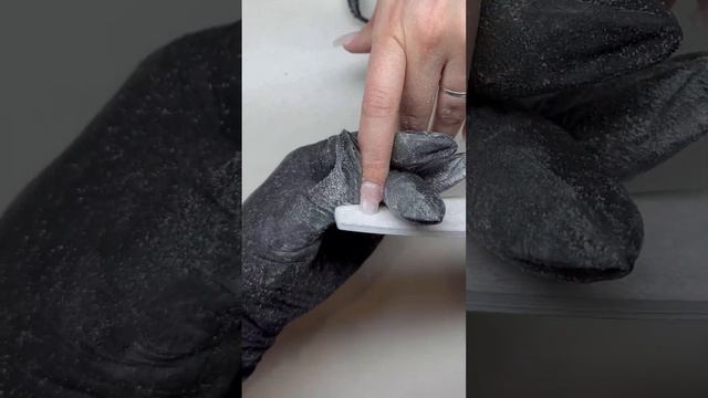Укрепляем изношенные ногти. верхниеформы мастерклас