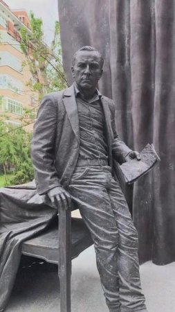 Михаил Ульянов читает С. Есенина.
