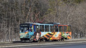 Трамвай Tatra T6B5SU-1037. Покатушки по Барнаулу (вид назад).