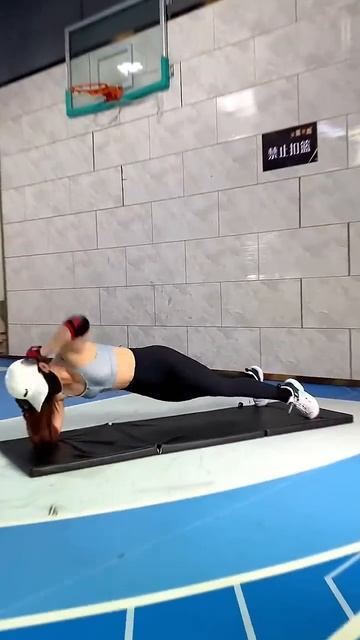 "Seeing this video is Douyin reminding you to be self-disciplined" #fitness