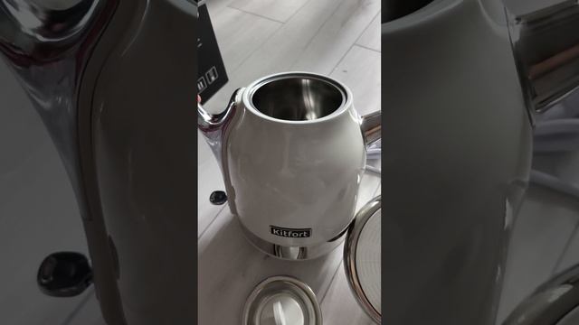 Распаковка — Электрочайник Kitfort KT-694-1 смотреть онлайн