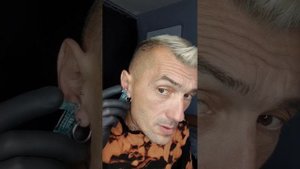 Это дичь. Прокалываю ухо пистолетом.