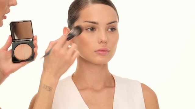 Универсальный нюдовый макияж на каждый день смотреть онлайн