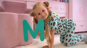 Диана и Рома ( Diana Roma ) - Дьяна и Детская песенка АЗБУКА английского алфавита