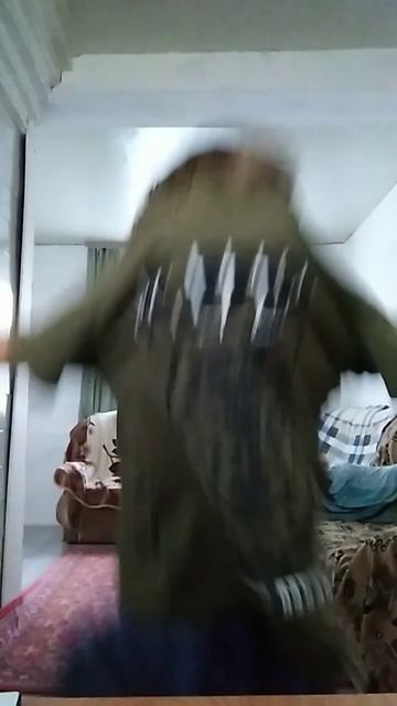 ребята прикинь здесь есть радио,📻📻📻📻 смотреть онлайн