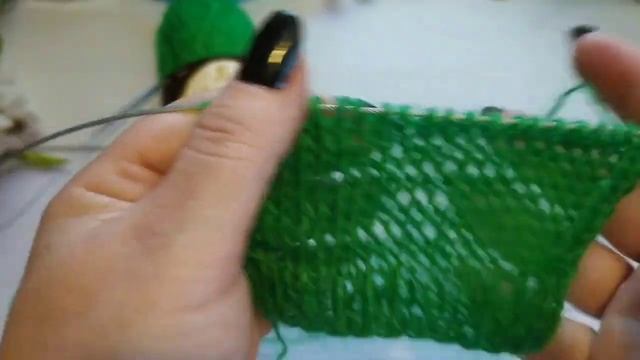вяжуизпряжиасторияНовый процесс на спицах из пряжи   Асторияот Камтекс.