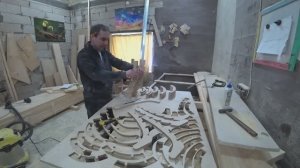 Деревянные лестницы на заказ и мебель из фанеры на ЧПУ станке.