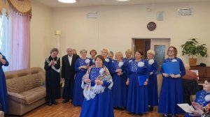 Частушки поёт солистка хора  Лидия Борисовна