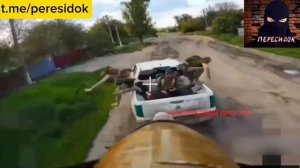 Дрон попал в пикап с ВСУшниками