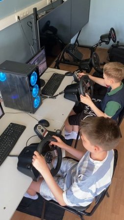 Авто и авиатренажеры в летнем лагере