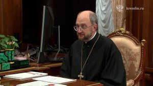 Путину сообщили, что 29 тыс. детей получают помощь от фонда "Круг добра"