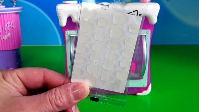 КУКЛЫ ЛОЛ💅ОМГ СДЕЛАЛИ МНЕ МАНИКЮР!👀LOL OMG SWEET NAILS обзор смотреть онлайн