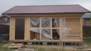 СК Заказ-Дом: выполнен металлический каркас для наружной отделки фундамента фасадными плитами Docke