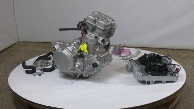 Двигатель ZONGSHEN NC300S (182MN), 4х клапанный, жидкостное охлаждение, кик + электростартер