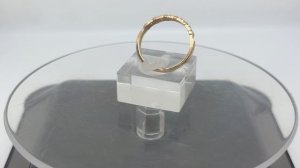 Кольцо-золото 585 пробы 1,65 гр. Размер: 17,0