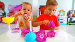 Диана и Рома Диана и спрятанные игрушки-сюрпризы