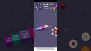 играю в cube arena 2048