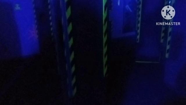Играем в лазертаг!!