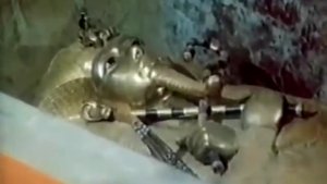 Очень редкое видео!   На нем мы видим мумию,,,,,,