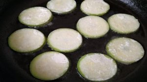 Жареные кабачки с начинкой из моркови