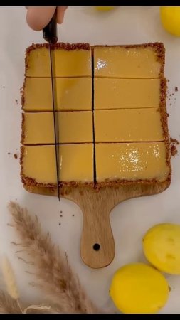 Creamy Lemon Bars that melts in your mouth #shorts