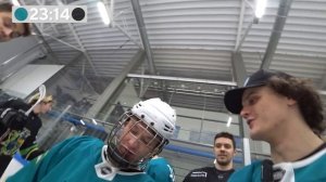 Повторили самые ЛЕГЕНДАРНЫЕ ГОЛЫ в хоккее!