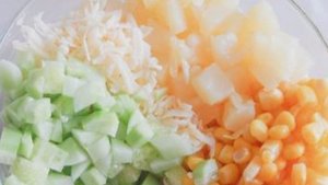 Быстрый салат с куриной грудкой