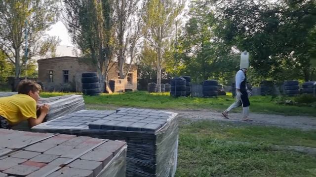 Ice Scream 5 in REAL LIFE Мороженщик 5 прохождение в реальной жизни смотреть онлайн