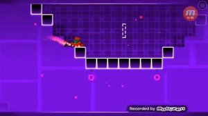 Прохождение второго уровня на три монеты в Geometry Dash