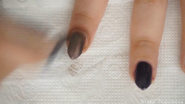 Експеримент: Хромиран маникюр || Eyeshadow Chrome Nails || Aleks'Nails смотреть онлайн