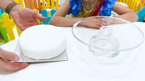 Мисс Кэйти и Мистер Макс (Miss Katy) Кэти и ее подруга играют на свидании