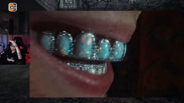 Байовл слушает трек Крида We Gotta Get Love смотреть онлайн