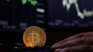 Министр юстиции Чехии ушел в отставку из-за подаренных биткоинов