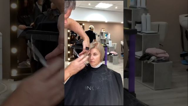 Стрижка , которую легко уложить с красивым удлиненным
