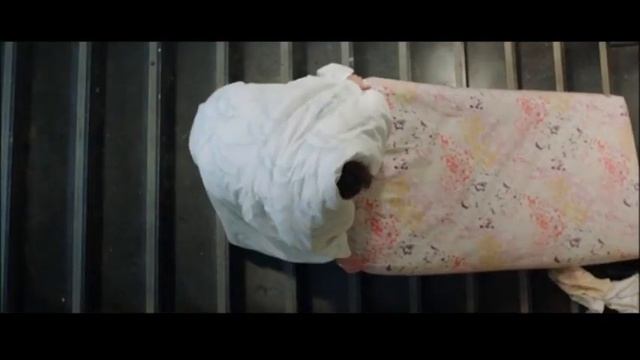 Фильм-Сырое;Музыка-Final Produkt(3Teeth) смотреть онлайн