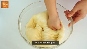 Garlic And Scallions Cheese Bread Pull Apart