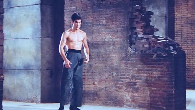 Брюс Ли - Эпизоды из фильма "Путь Дракона"HD1080!60FPS смотреть онлайн