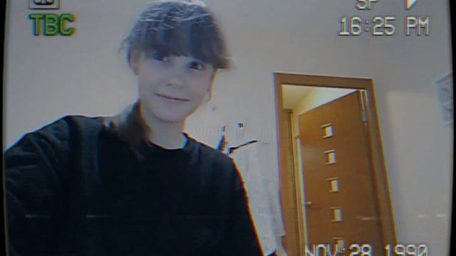 ПЯТЬ НОЧЕЙ С ЭВОЙ 😱 трейлер👩🏻🦲👩🏻🦲 смотреть онлайн