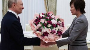 Кадры встречи Путина и вдовы Абэ заняли первое место в японских газетах