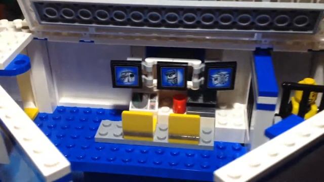 lego лего полицейский грузовик фургончик фургон Обзор смотреть онлайн